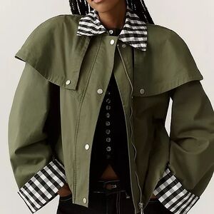 Avec Les Filles Gingham
Trim Cape Cropped Trench Size Large